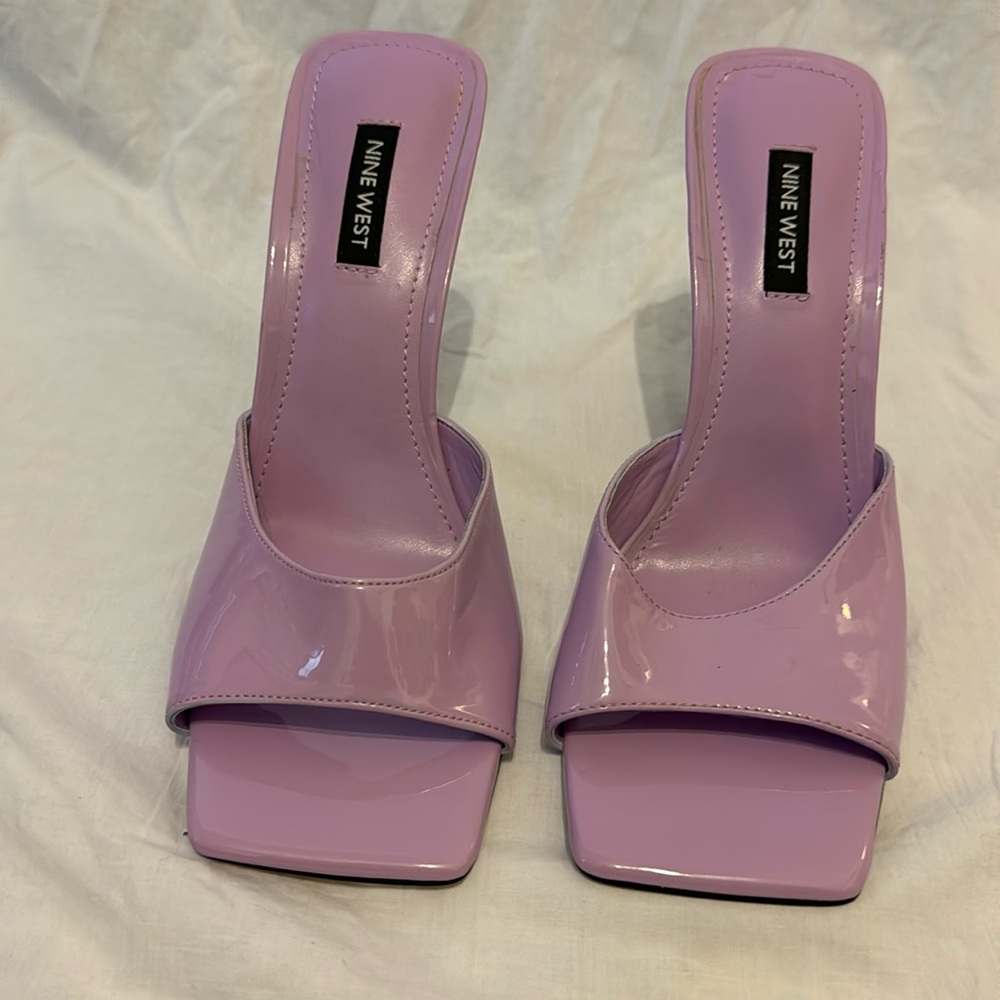 Nine West NWOB Lavender heels in Sz 8.5